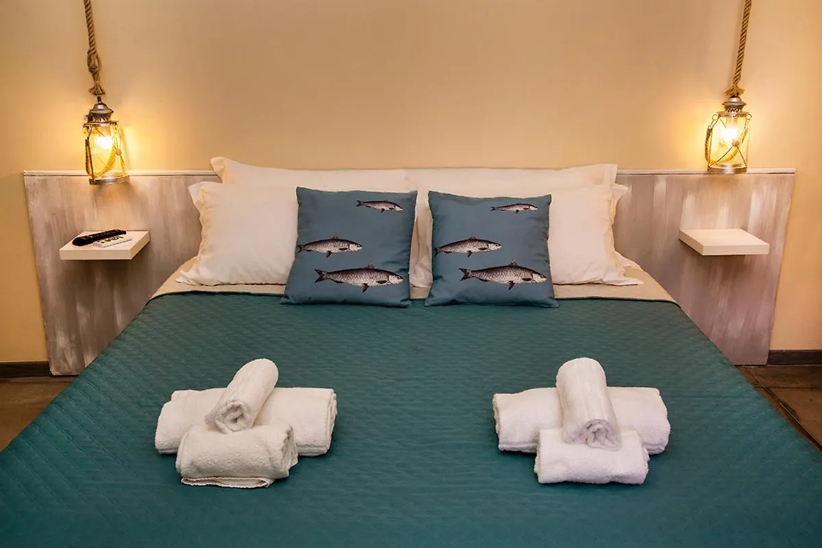 Hotel L'Antico Borgo Elena Noli 2*,